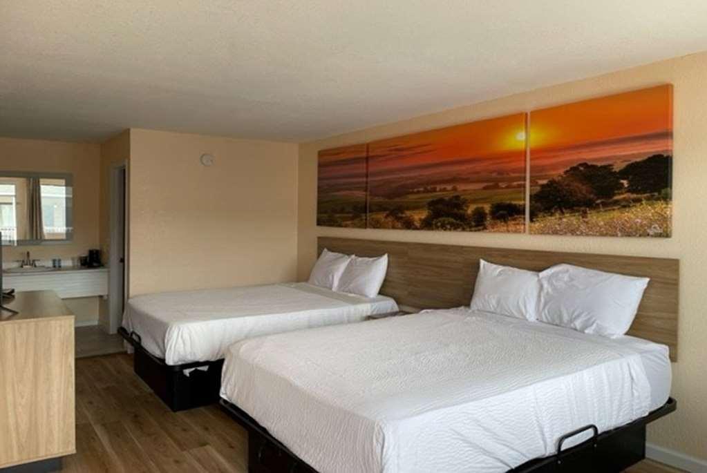 Days Inn By Wyndham Branson Near Theatre District-57641 Rum bild